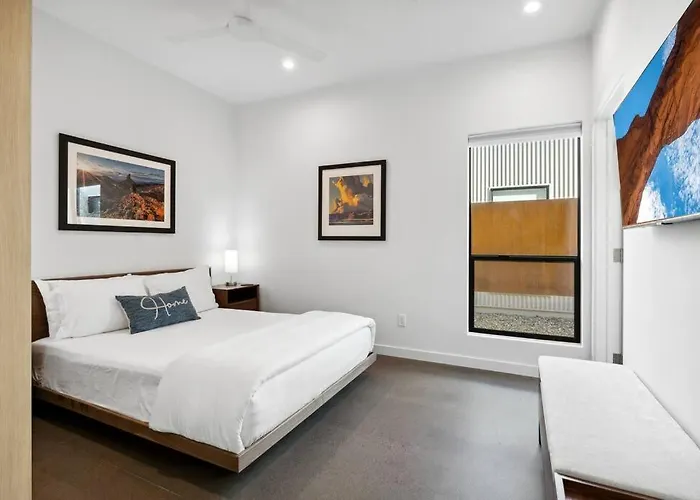 Unique Design 1-bedroom - 80 Walkscore! * Phoenix